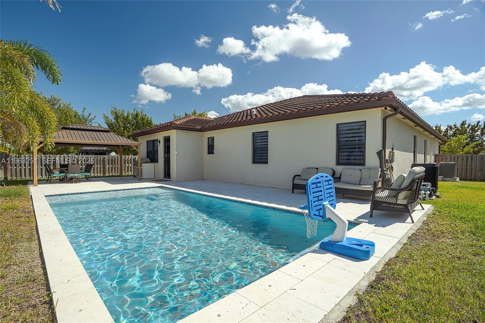 KINGMAN COMMONS - Residential