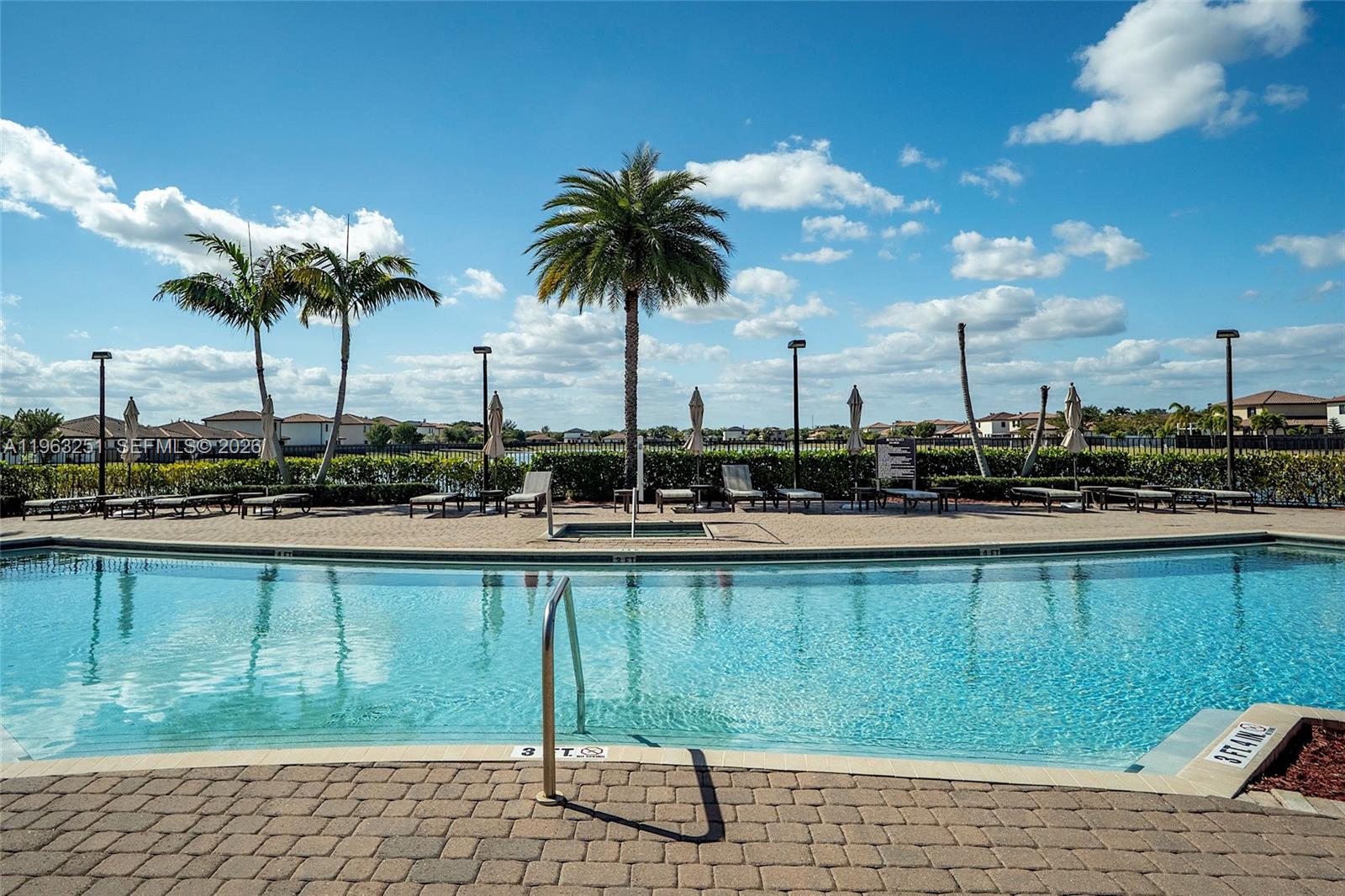 KINGMAN COMMONS - Residential