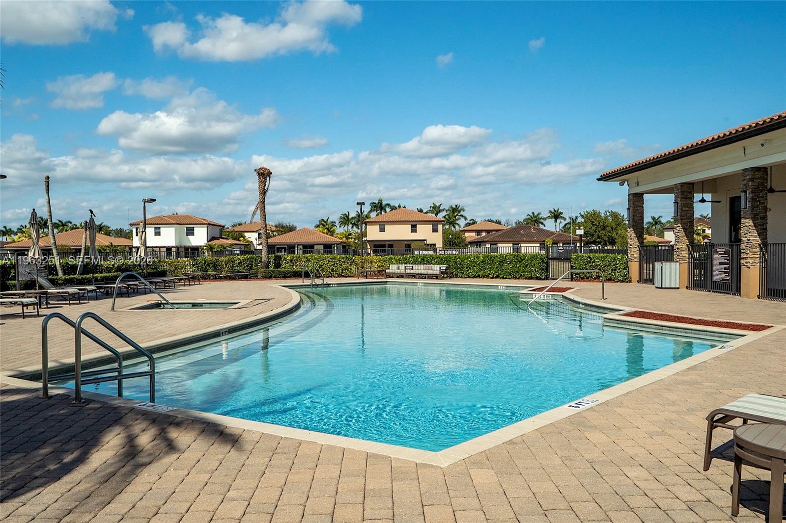 KINGMAN COMMONS - Residential