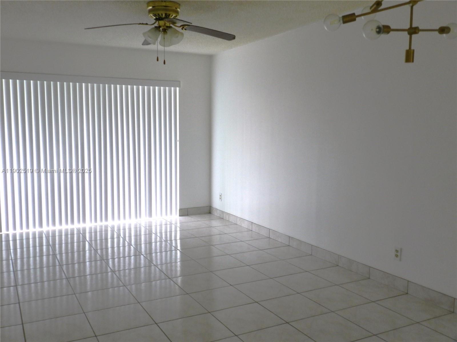 SUNRISE LAKES 137 CONDO - Residential