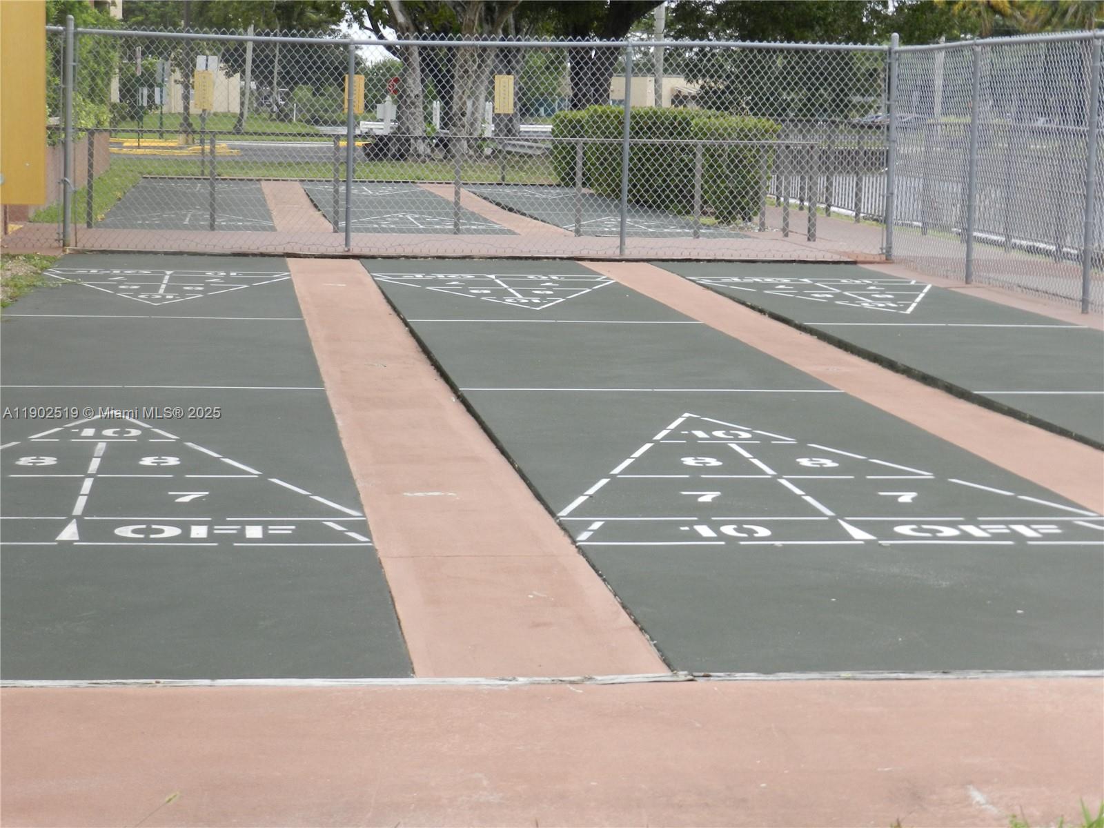 SUNRISE LAKES 137 CONDO - Residential