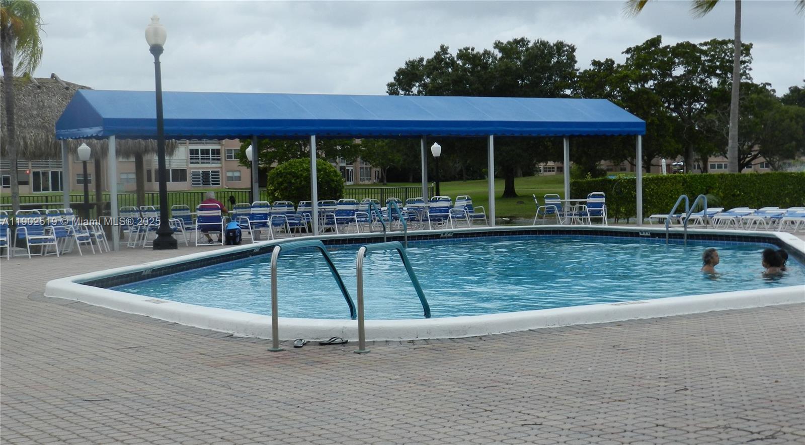 SUNRISE LAKES 137 CONDO - Residential