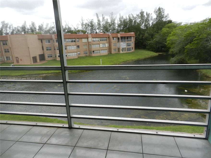 1 Bedroom/1Bath third floor unit in Golfing community with serene lakeview from screened in balcony.  55+ community. 1 assigned parking spot with abundant guest parking.  Unit comes with extra storage room.  City and community shuttle buses transport to several shopping areas; shopping, dining, entertainment, banks. Close to major highways, Sawgrass Mall and Amerant Bank(Panther)  Arena; See the latest shows, sports, etc.
Association has financial requirements: 670+ credit score, $2700 minimum monthly income, 20% down for financed purchase. Priced to sell.