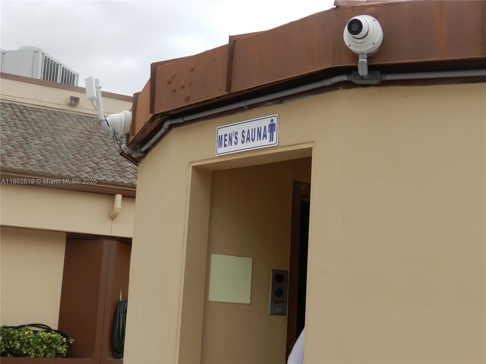 SUNRISE LAKES 137 CONDO - Residential