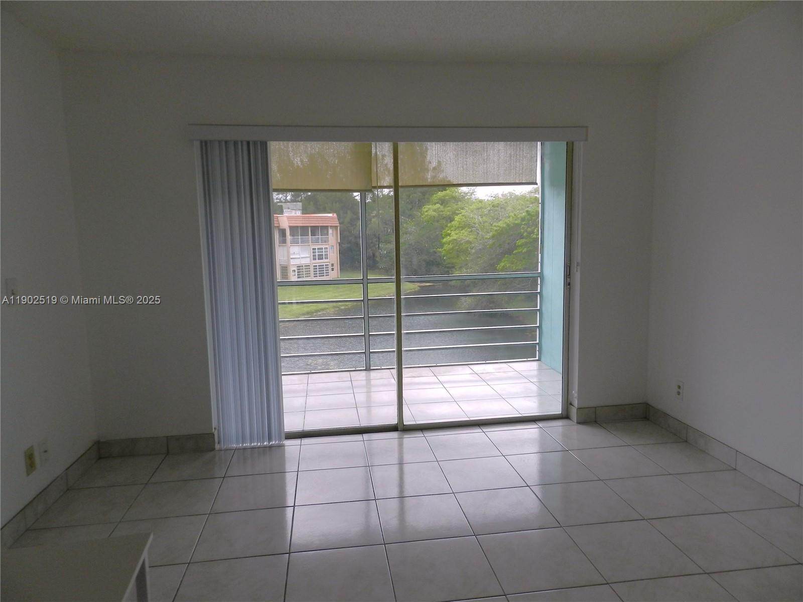 SUNRISE LAKES 137 CONDO - Residential