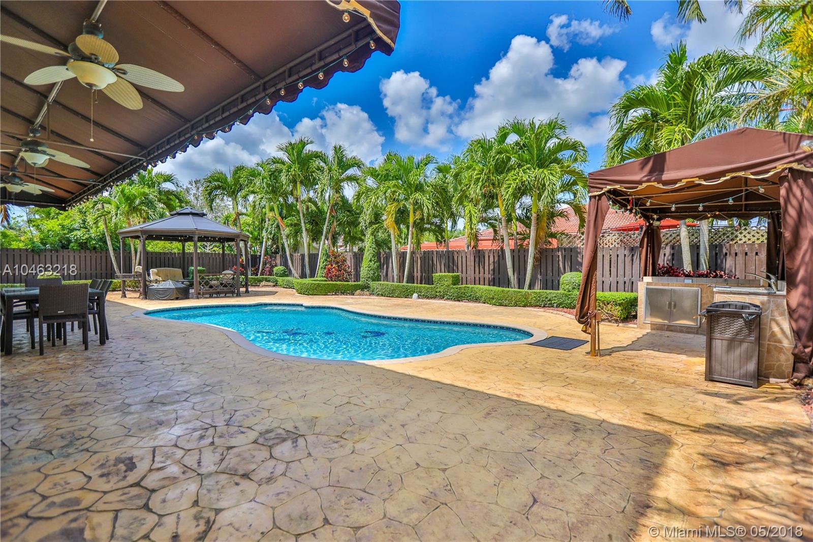 CORSICA PLACE - Residential