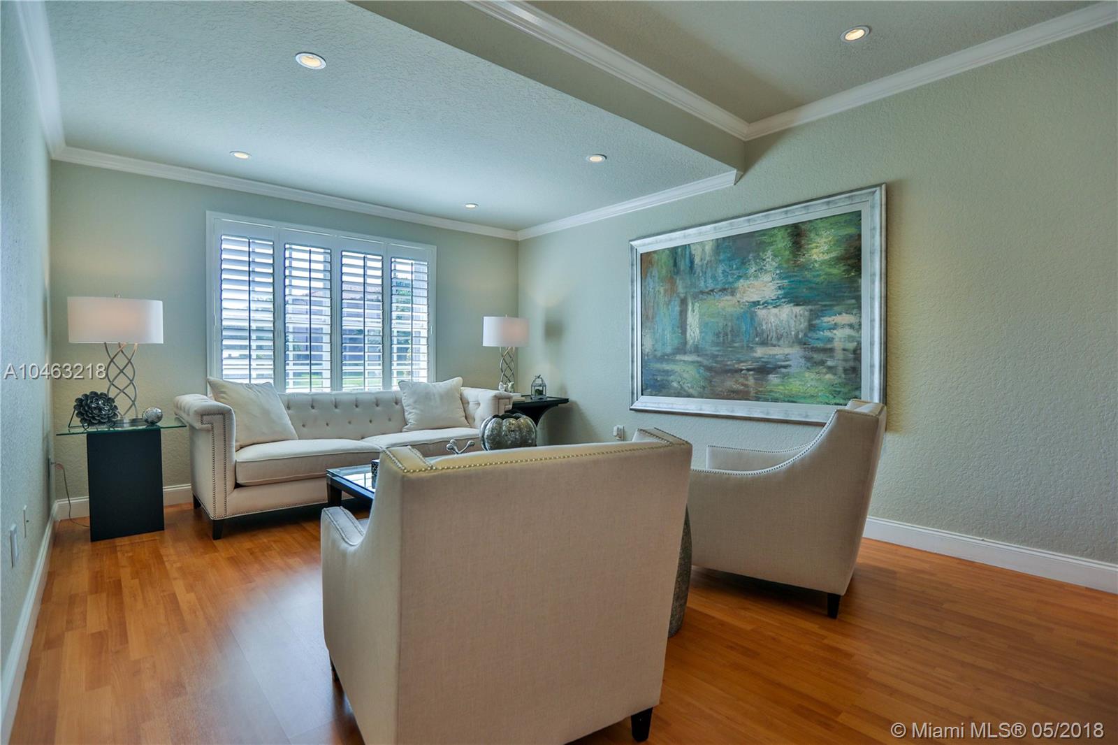 CORSICA PLACE - Residential