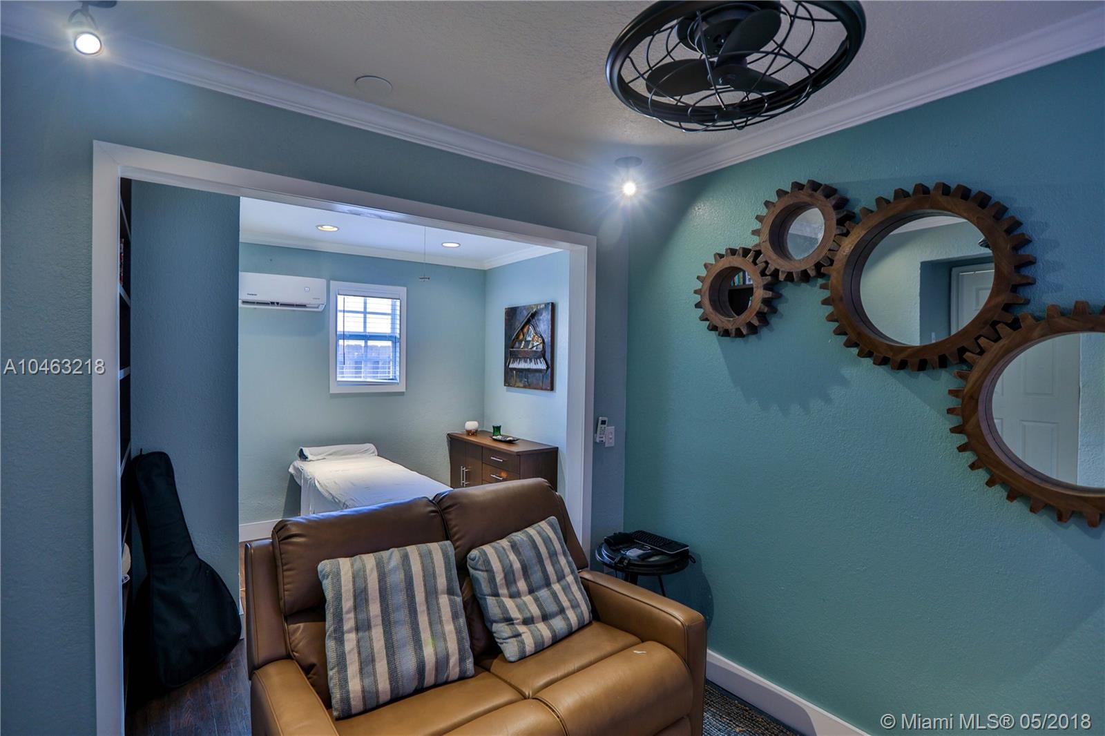 CORSICA PLACE - Residential