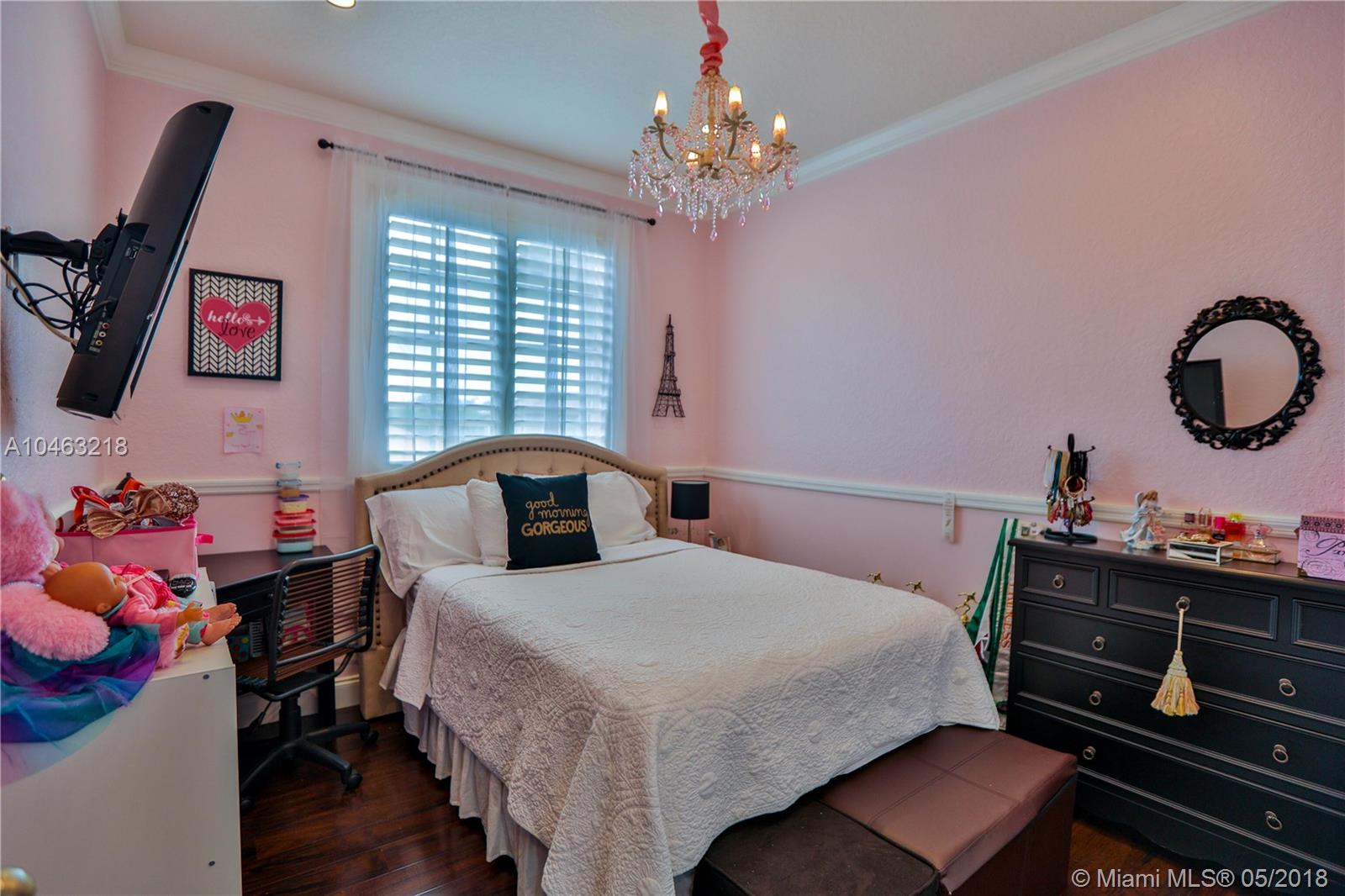 CORSICA PLACE - Residential