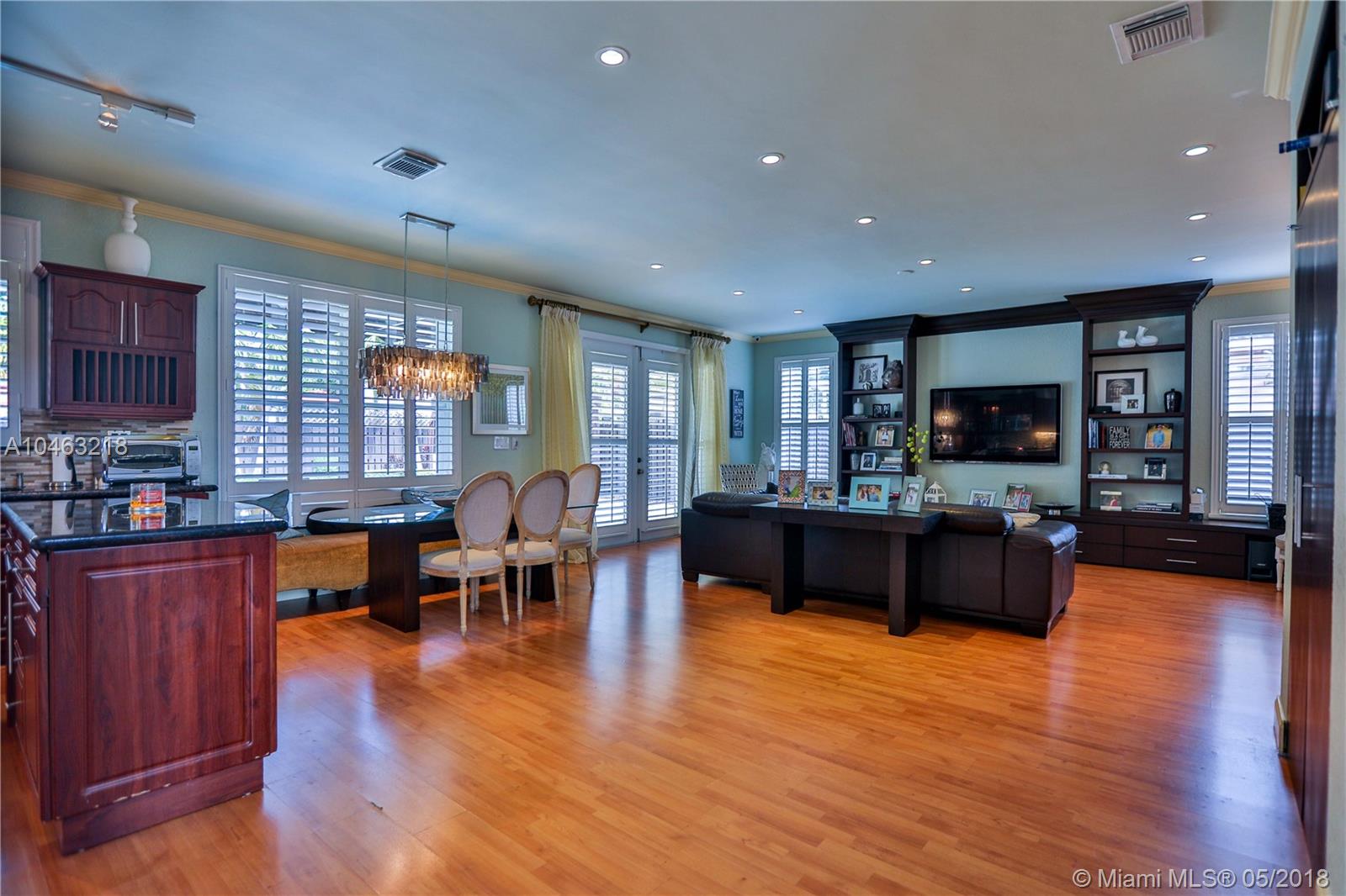 CORSICA PLACE - Residential