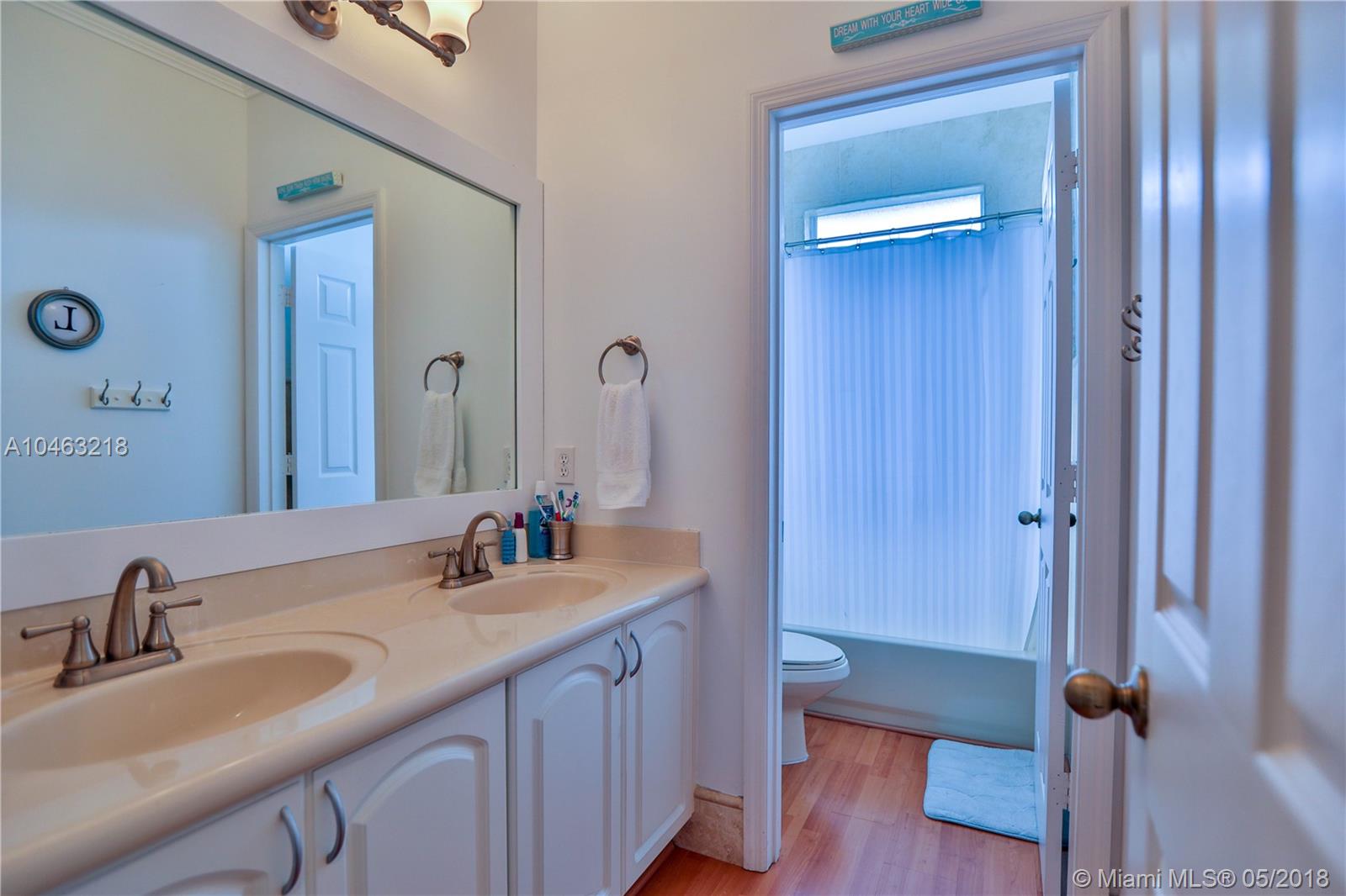 CORSICA PLACE - Residential