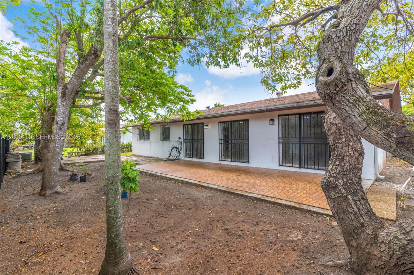 WINSTON PARK UNIT TWO - Residential Lease