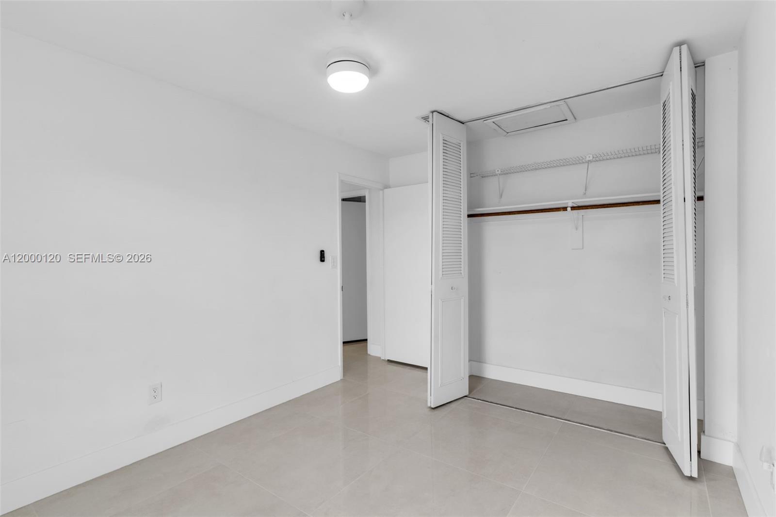 WINSTON PARK UNIT TWO - Residential Lease