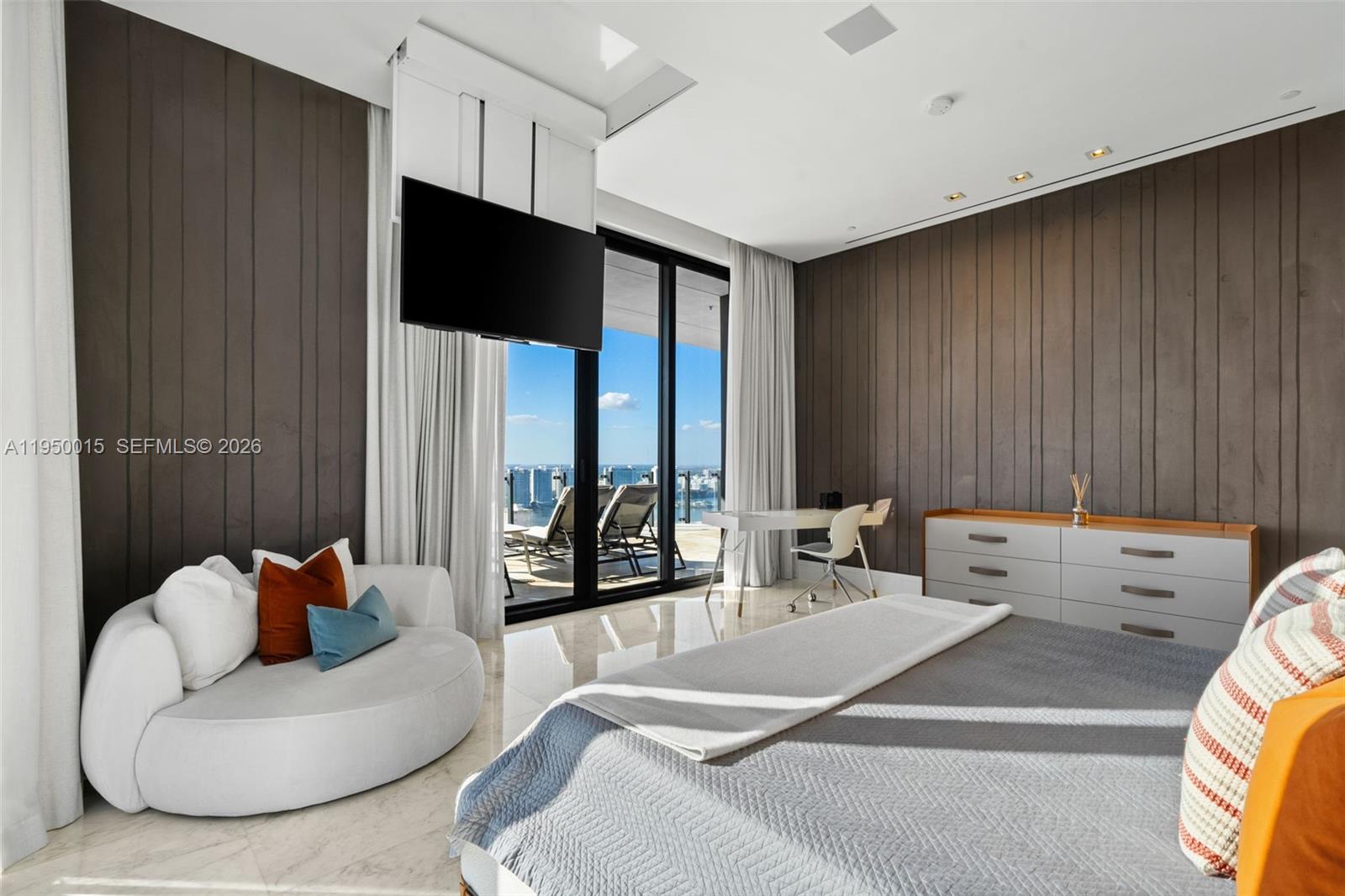 MUSE CONDO - Residential