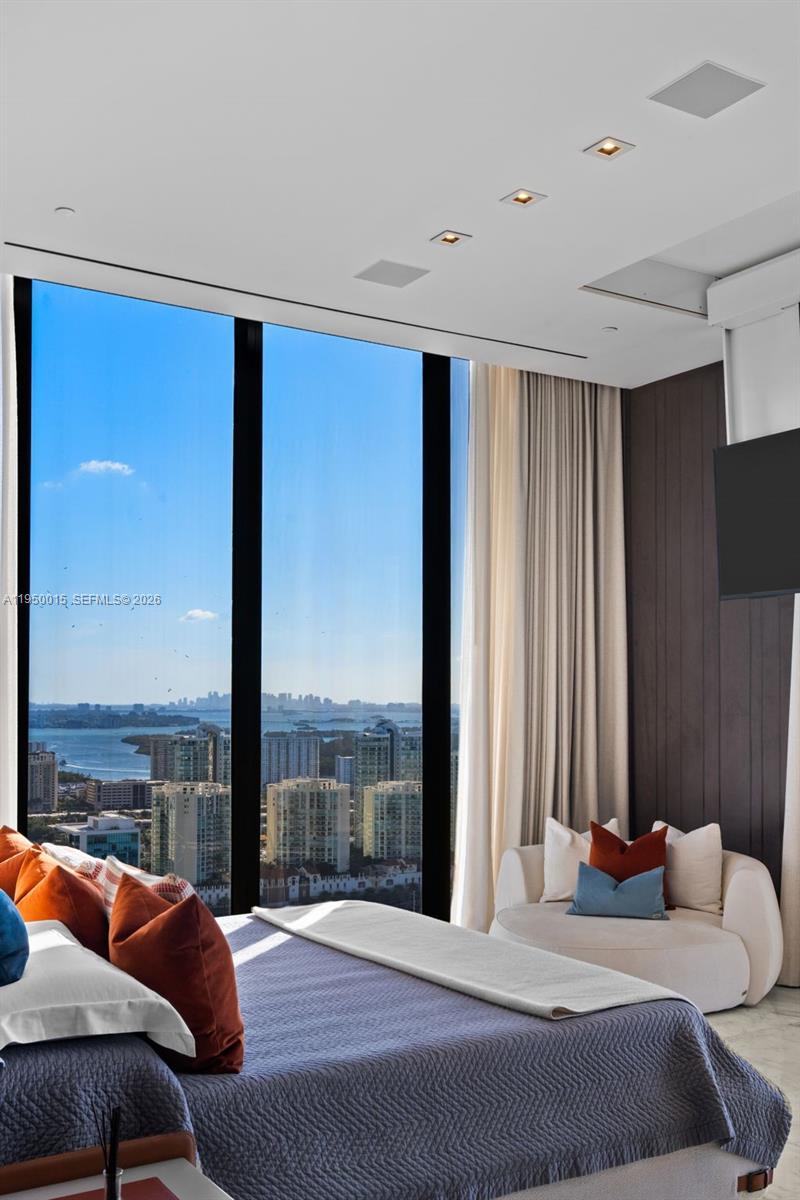 MUSE CONDO - Residential