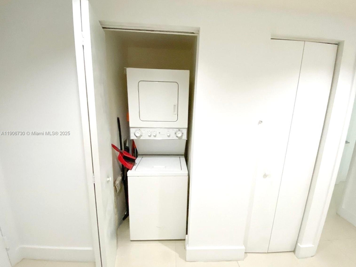 OCEAN POINT BEACH CLUB CO - Residential Lease