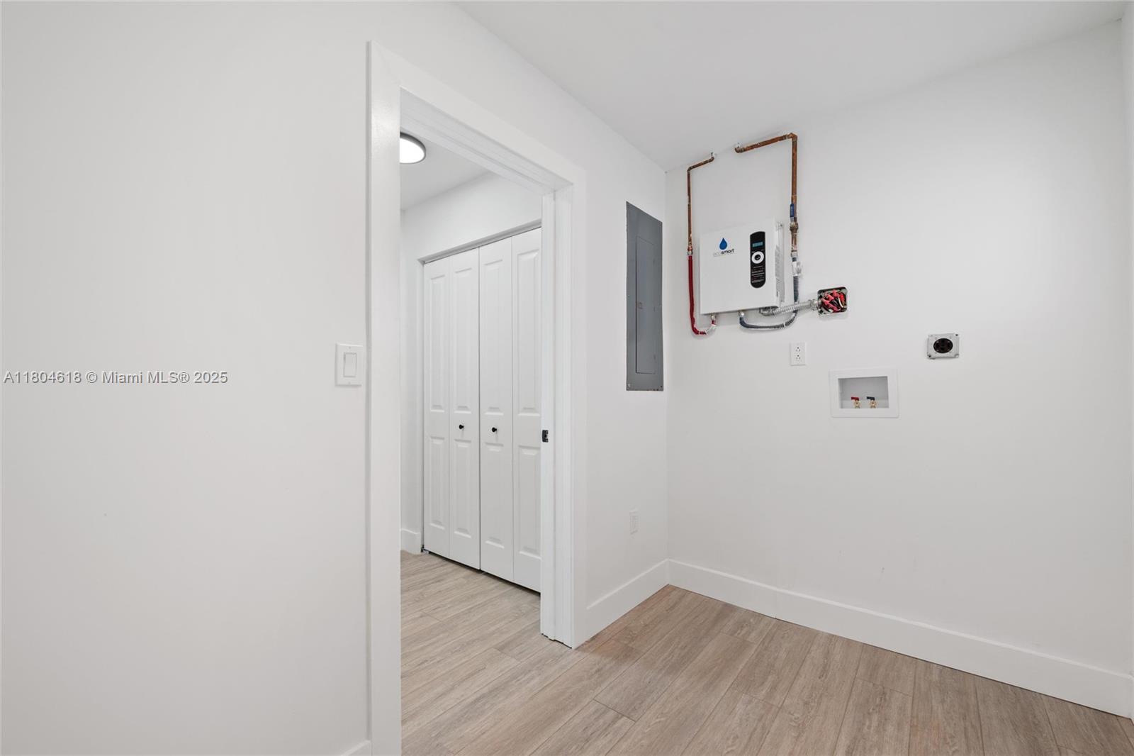 GRANADA HEIGHTS - Residential