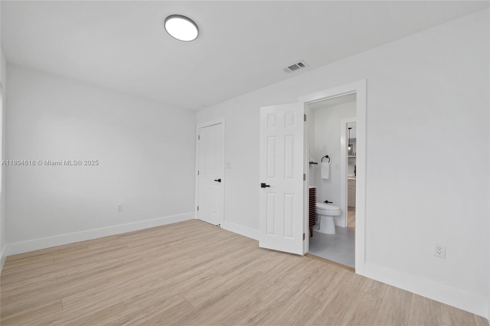 GRANADA HEIGHTS - Residential