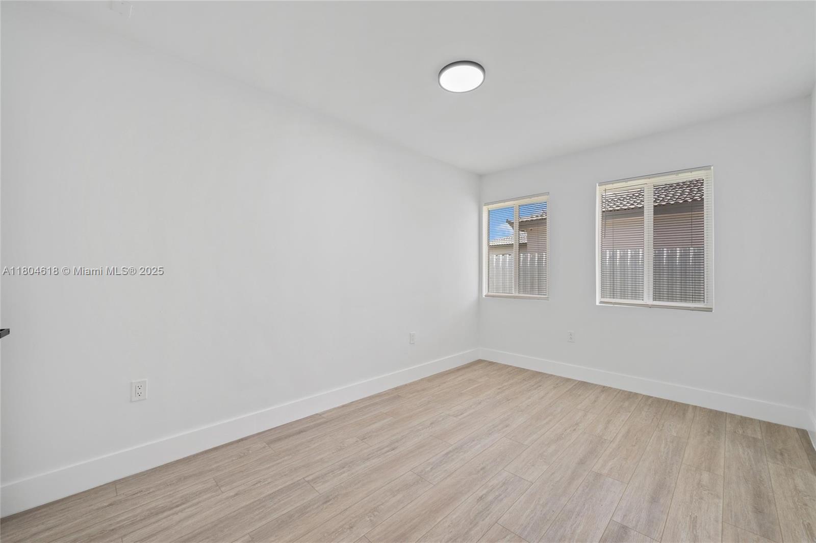 GRANADA HEIGHTS - Residential
