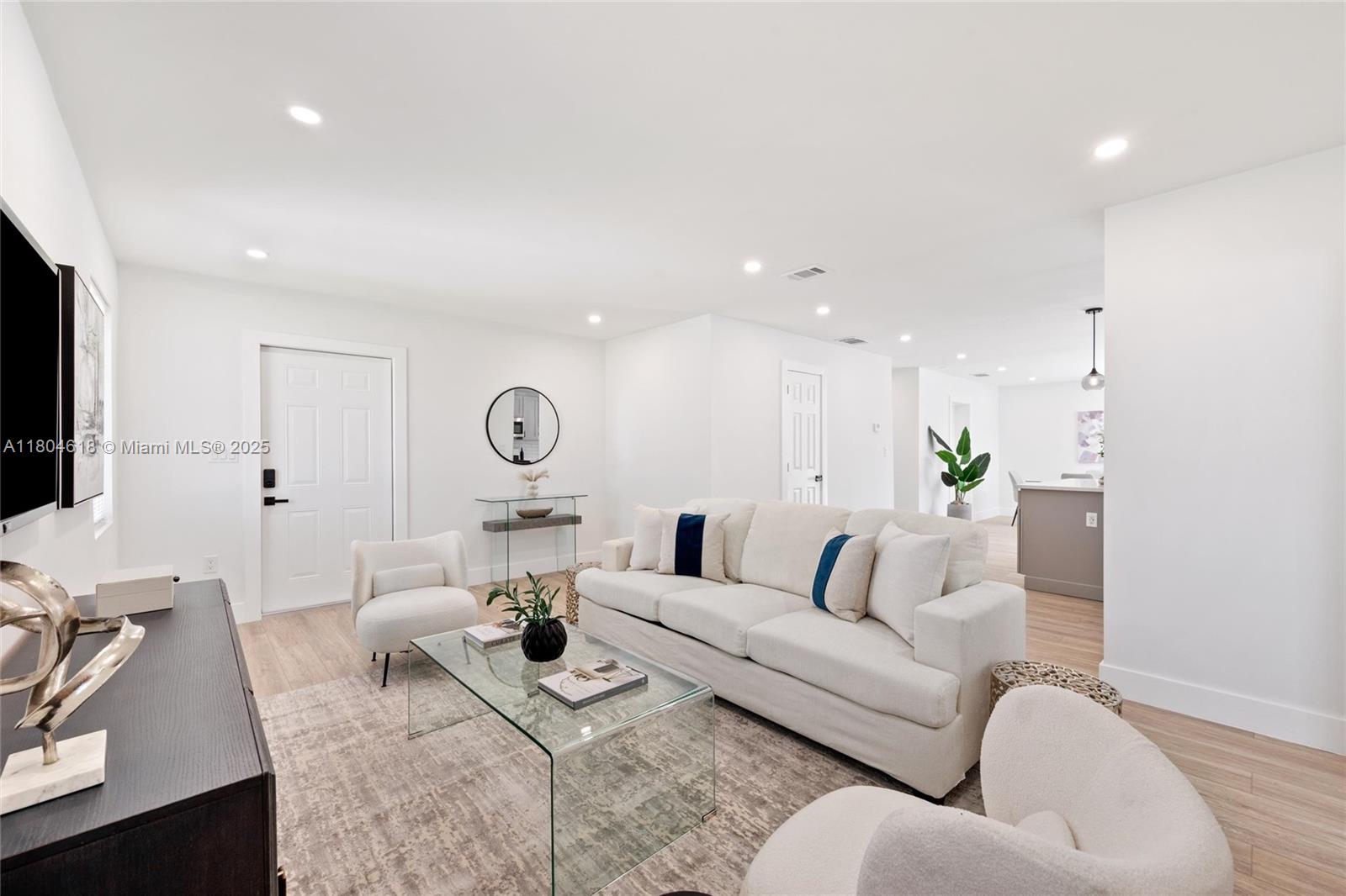 GRANADA HEIGHTS - Residential