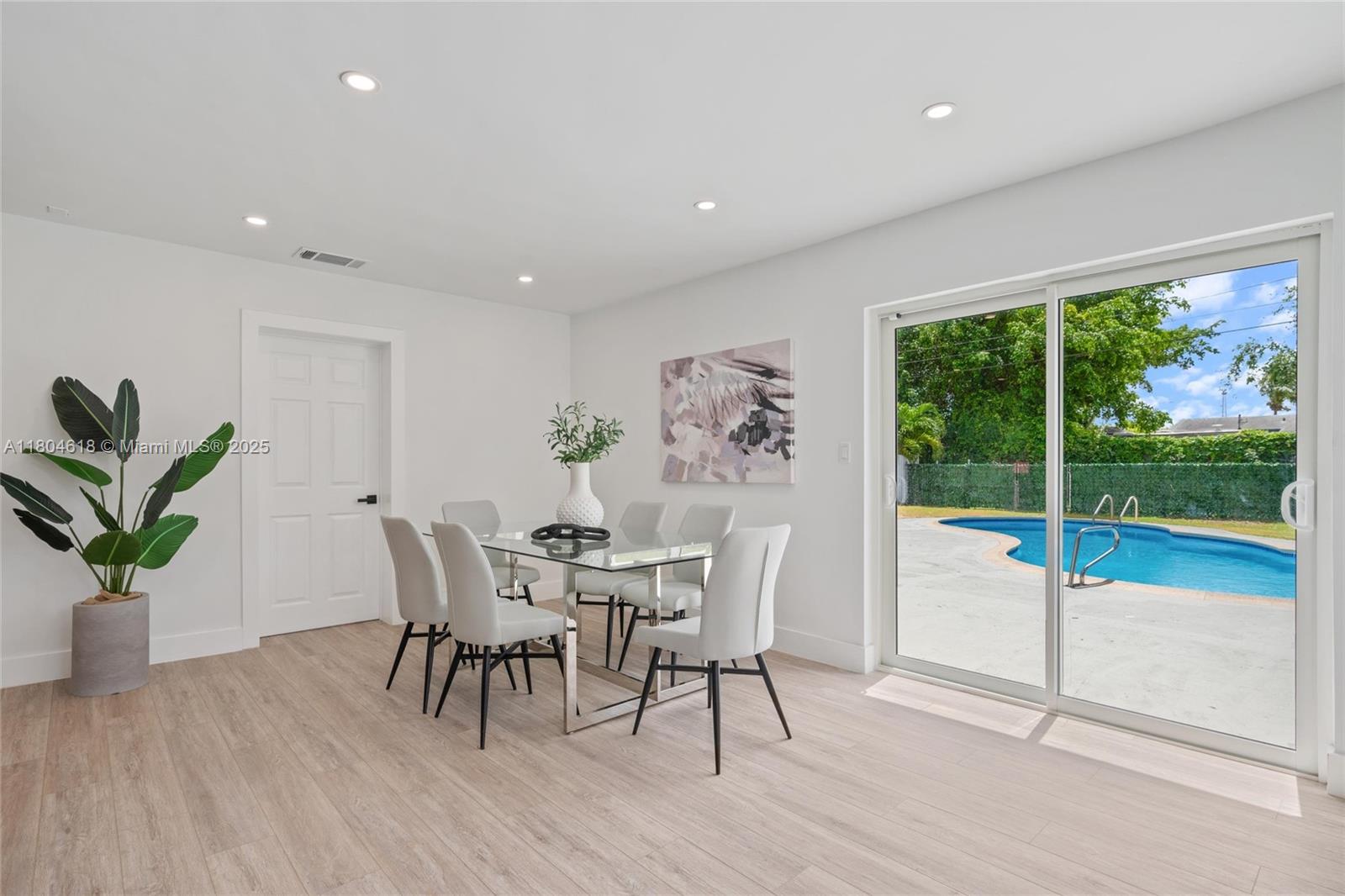 GRANADA HEIGHTS - Residential