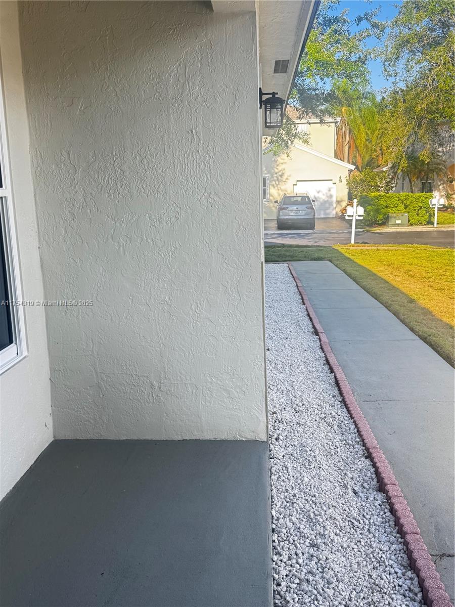162 NW 207th Ave