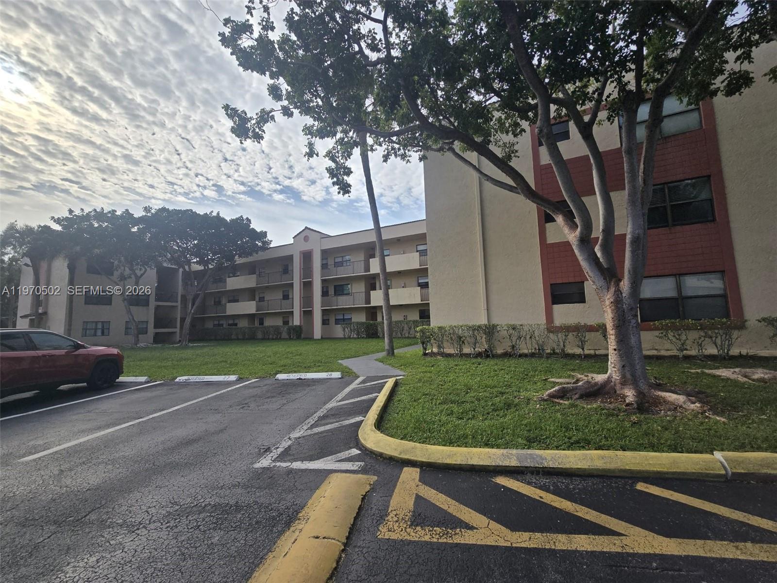 MIRAMAR CLUB CONDOMINIUM - Residential