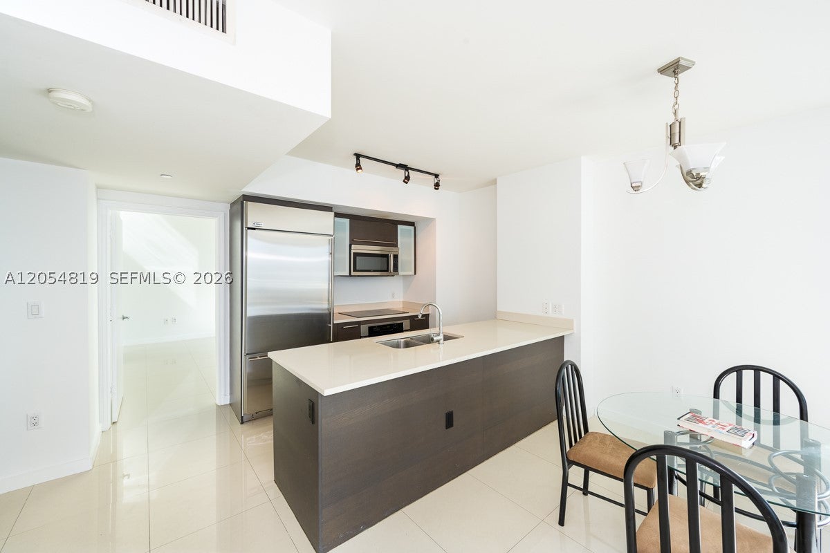 55 SE 6 STREET 2210