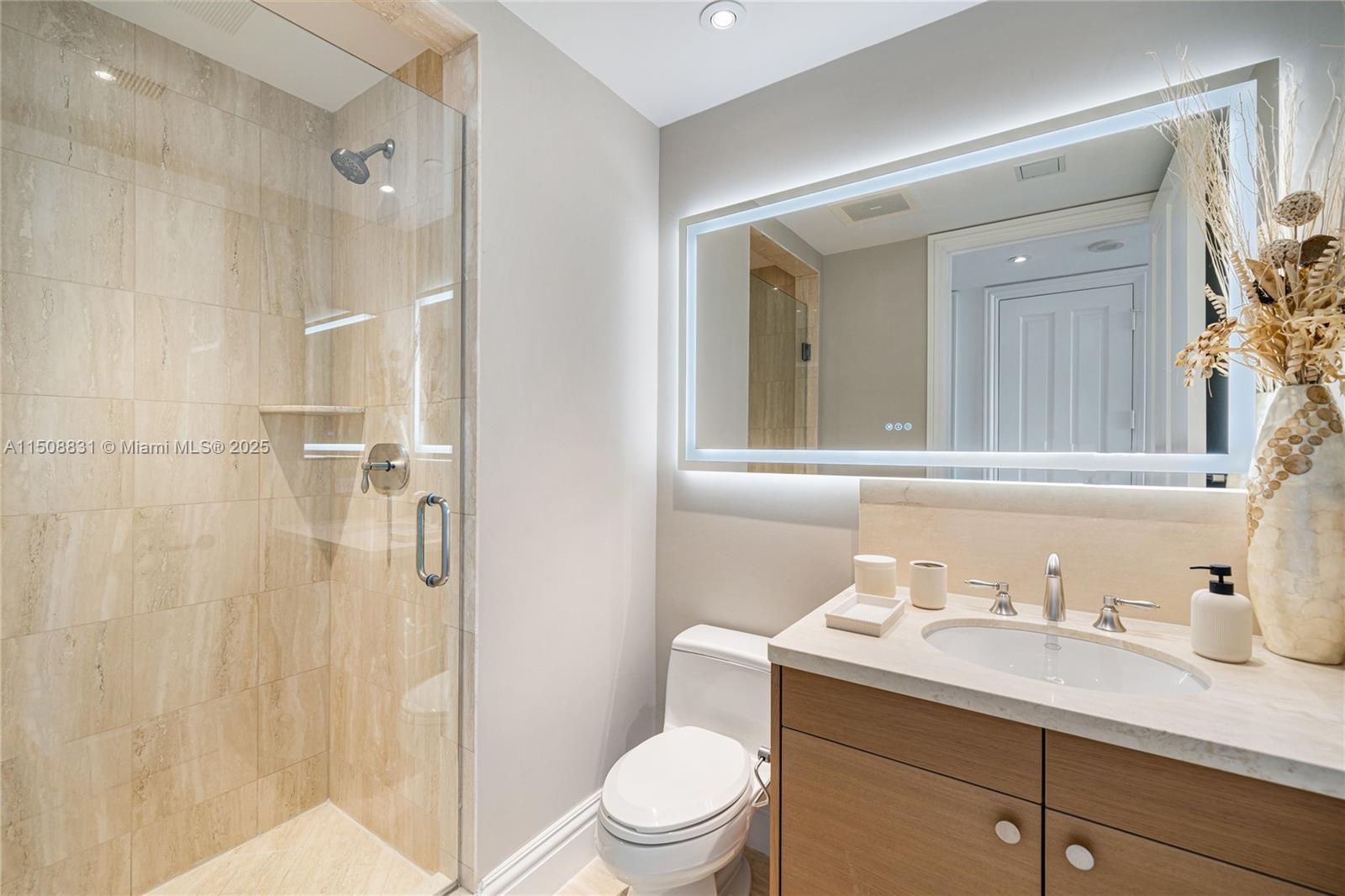 10295 COLLINS AVE RESDNTA - Residential Lease