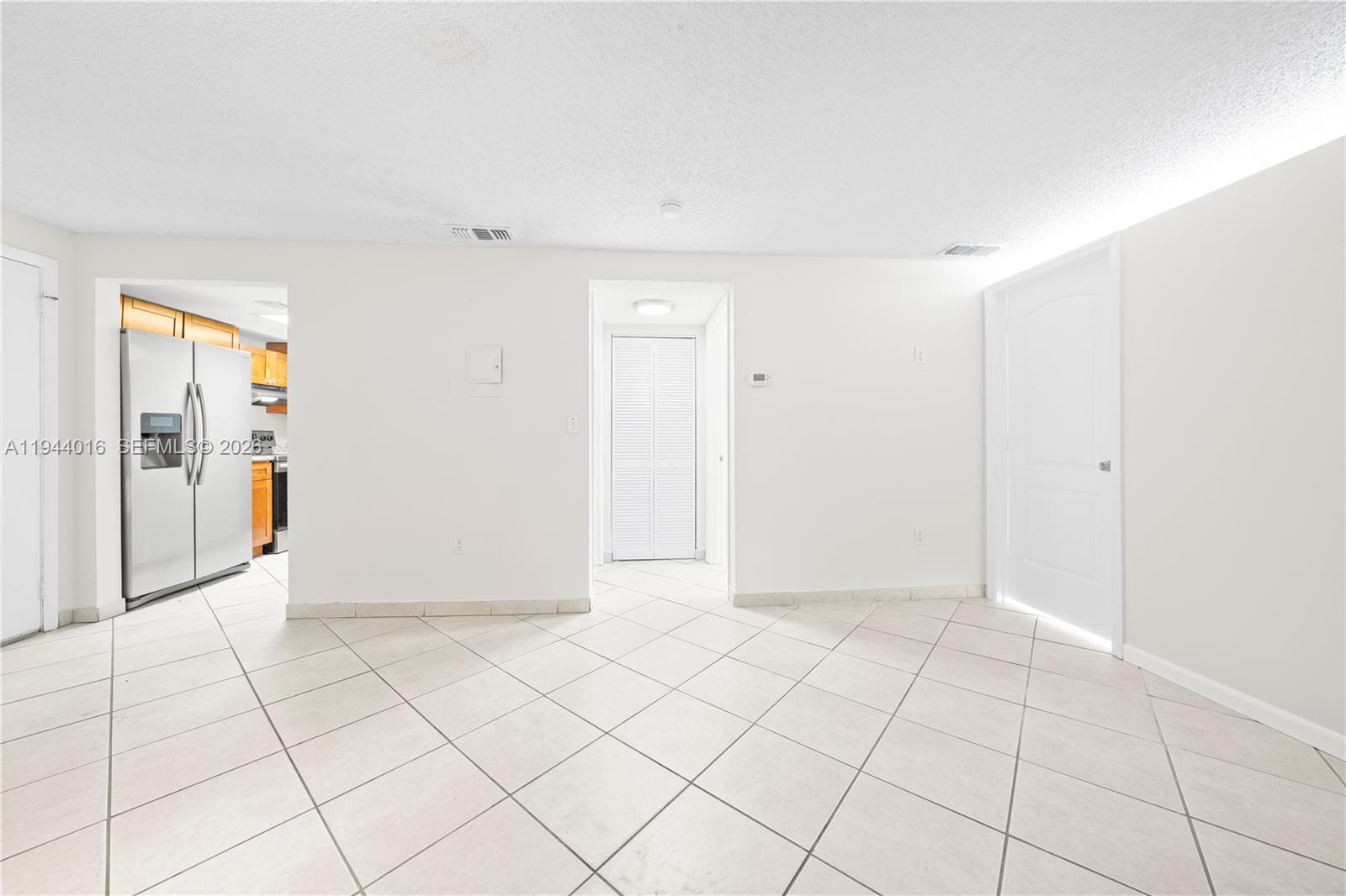 1975 Normandy Dr 206