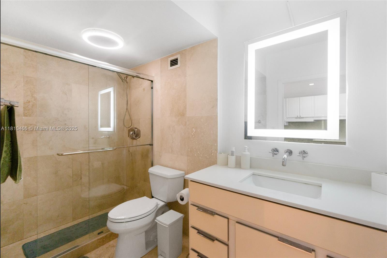 THE DECOPLAGE CONDO - Residential Lease