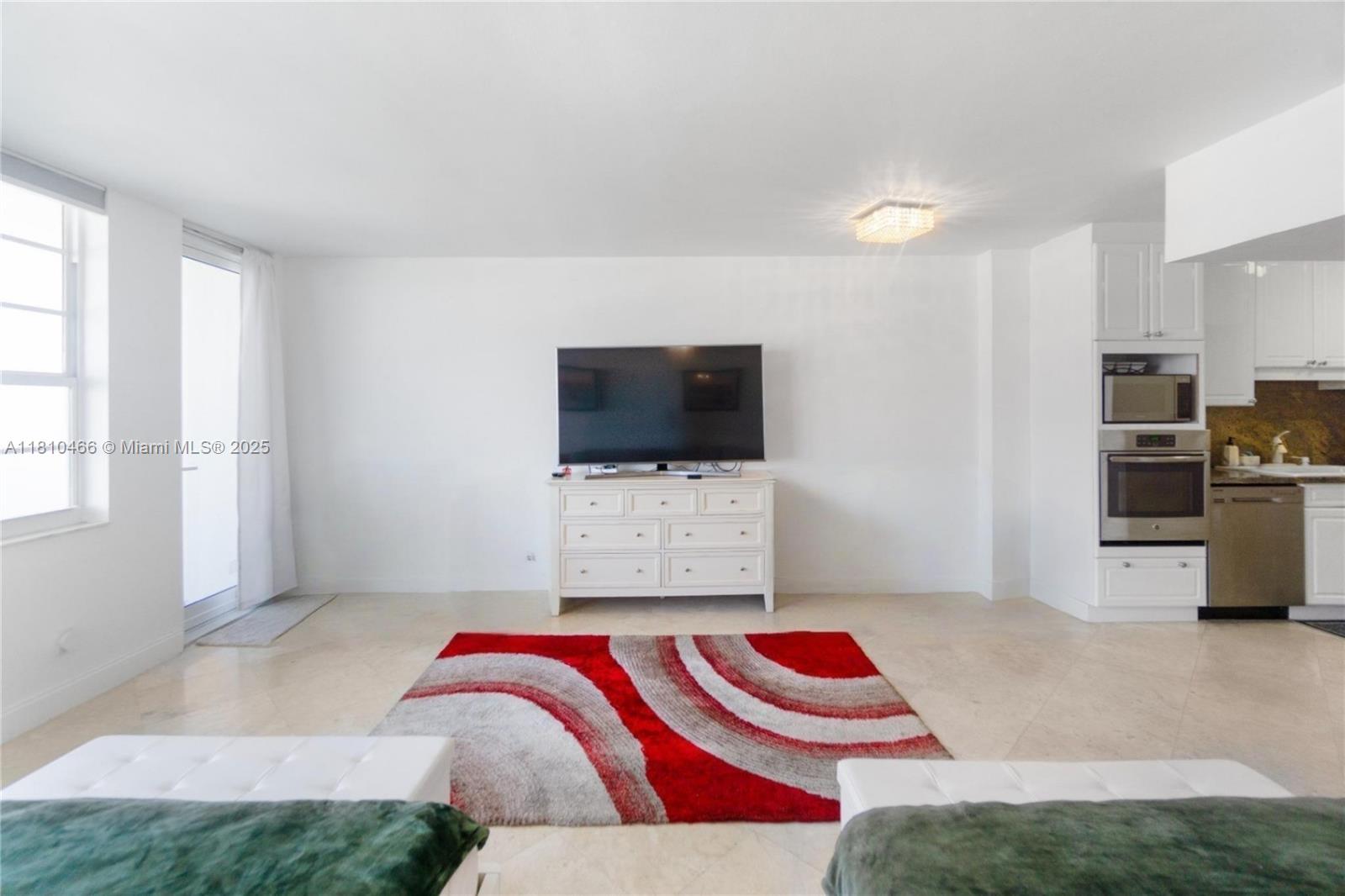 THE DECOPLAGE CONDO - Residential Lease