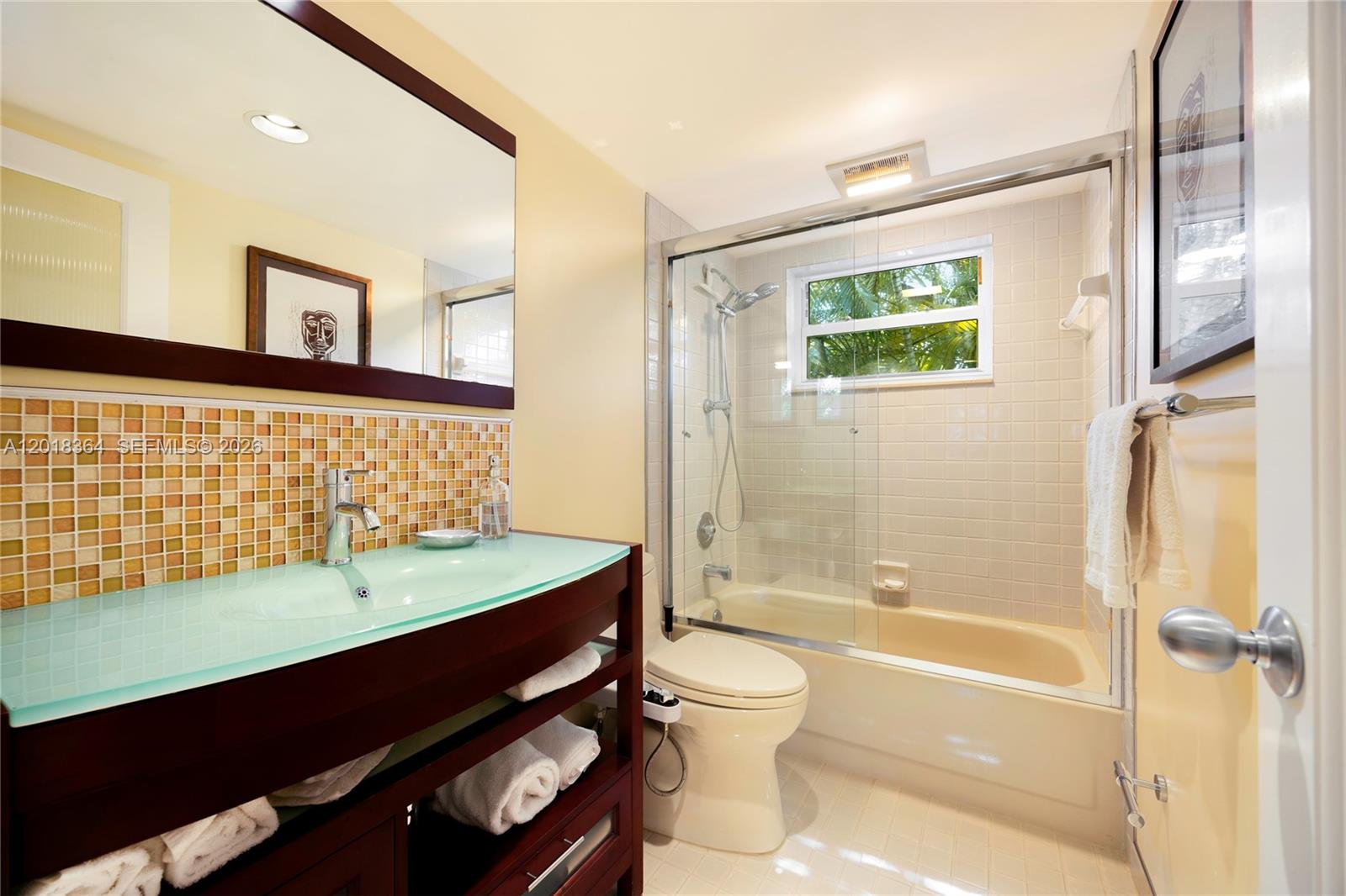 OAKGROVE CONDO - Residential