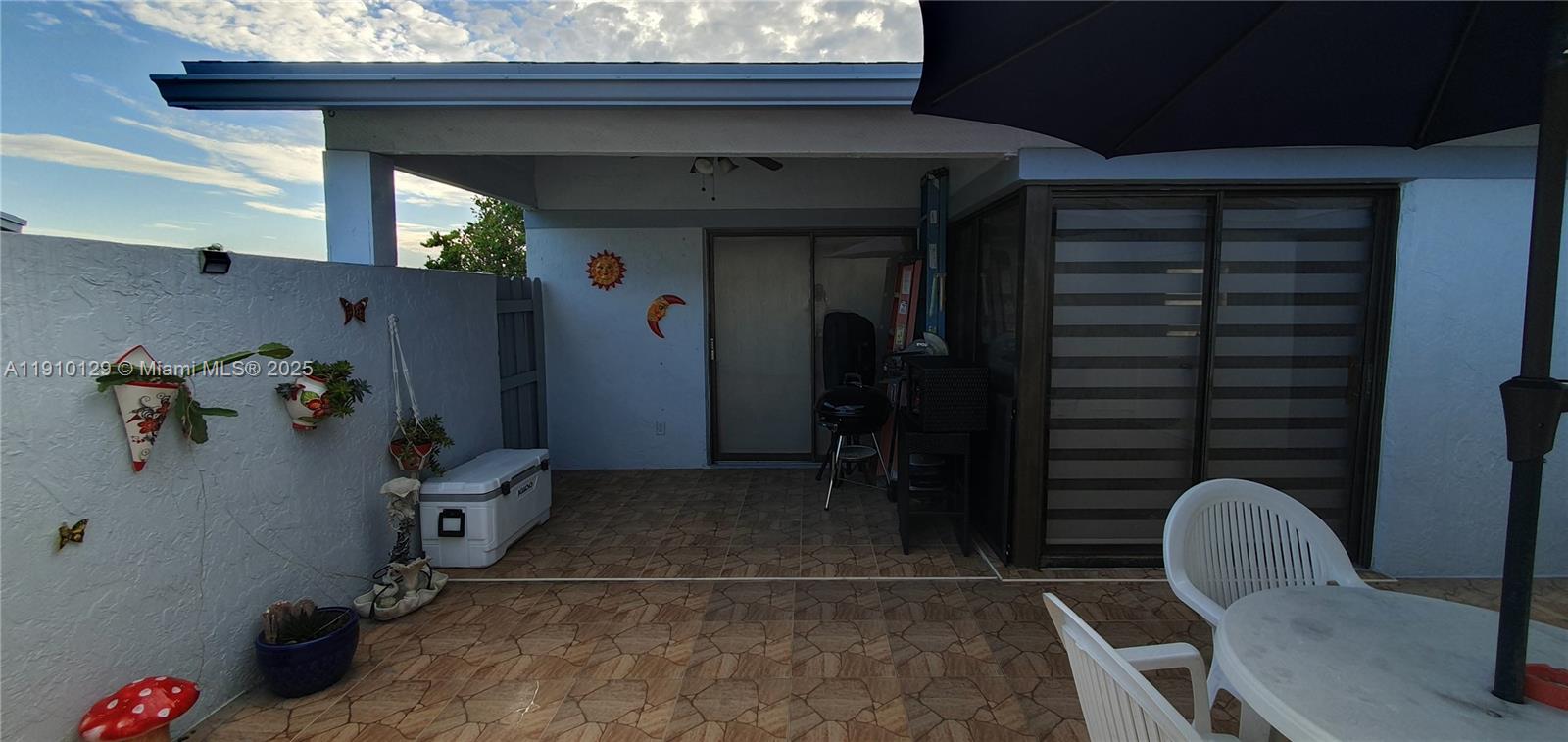 WESTWIND LAKES GARDEN HOM - Residential