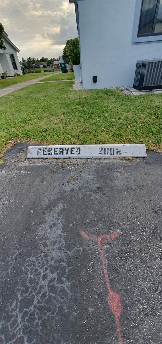 WESTWIND LAKES GARDEN HOM - Residential