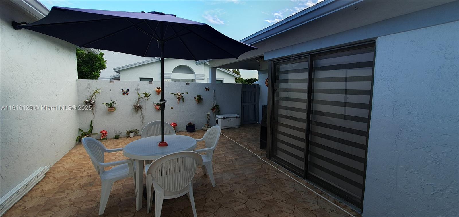 WESTWIND LAKES GARDEN HOM - Residential