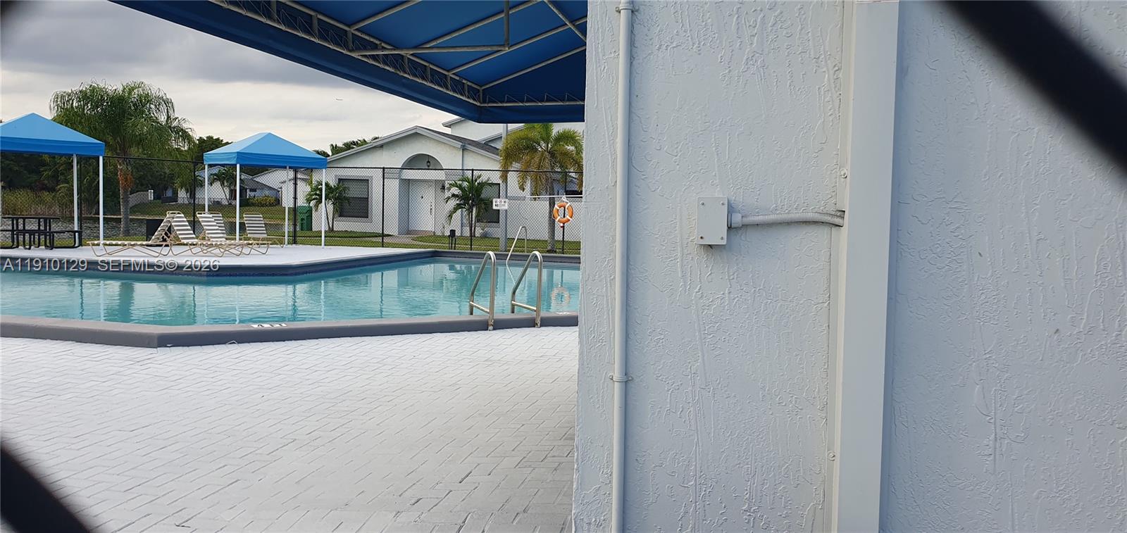 WESTWIND LAKES GARDEN HOM - Residential