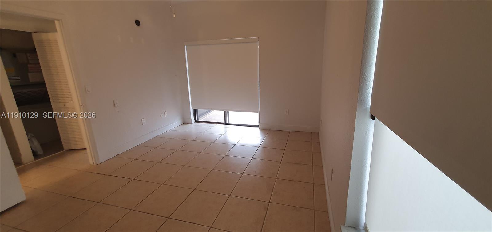 WESTWIND LAKES GARDEN HOM - Residential