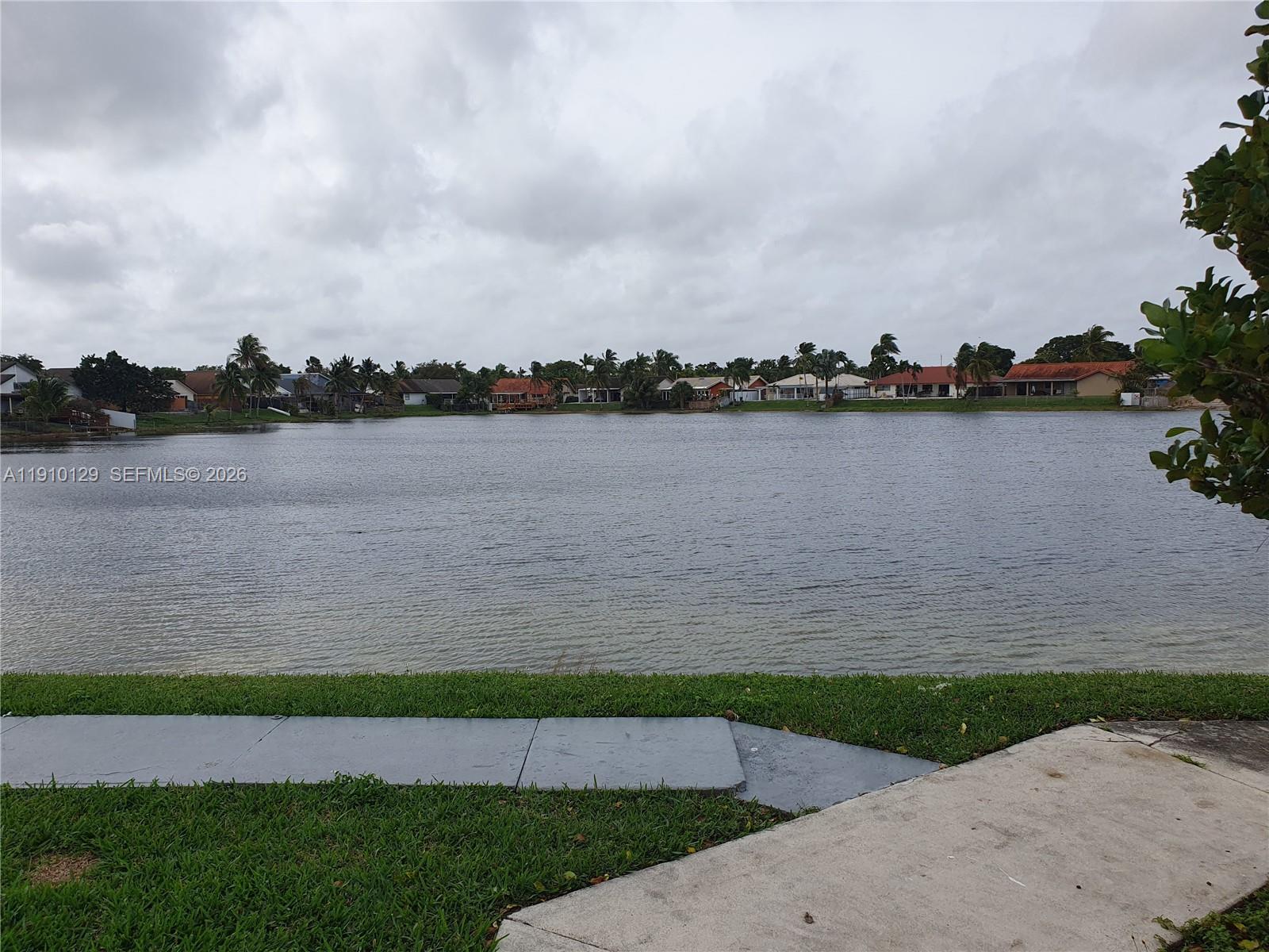 WESTWIND LAKES GARDEN HOM - Residential