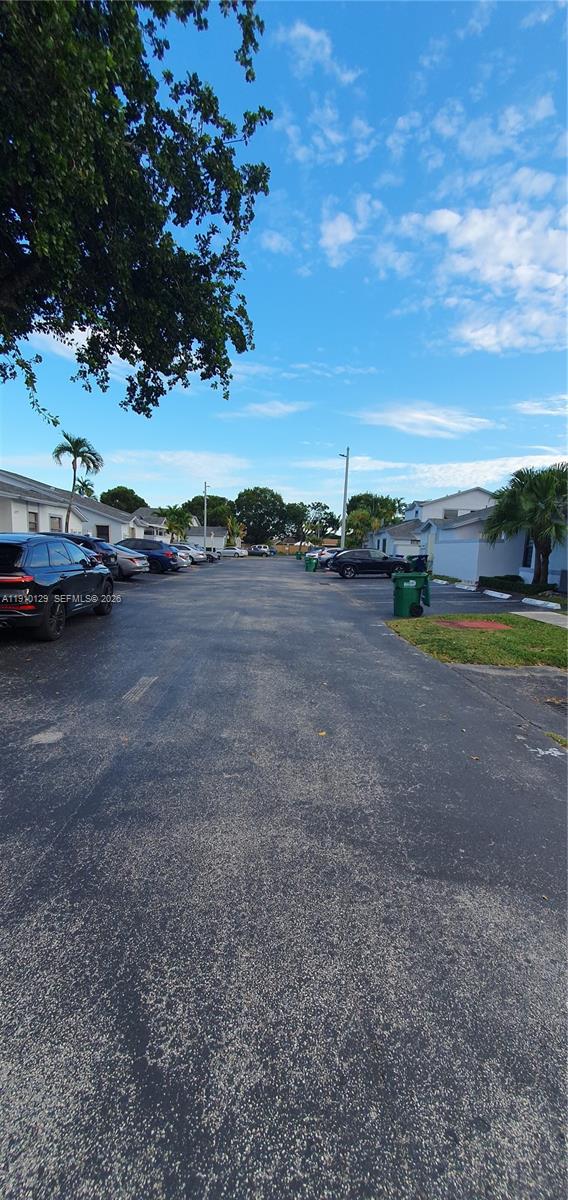 WESTWIND LAKES GARDEN HOM - Residential