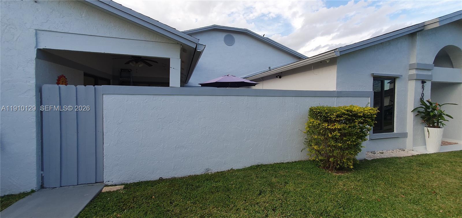 WESTWIND LAKES GARDEN HOM - Residential