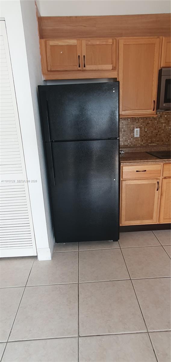 WESTWIND LAKES GARDEN HOM - Residential