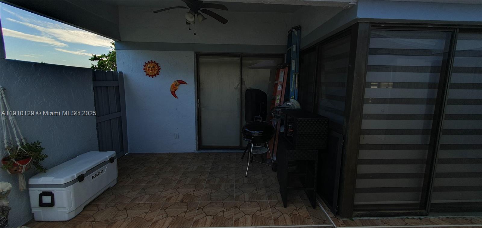 WESTWIND LAKES GARDEN HOM - Residential