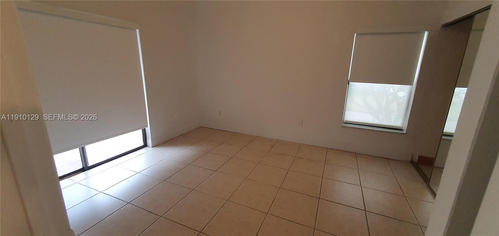 WESTWIND LAKES GARDEN HOM - Residential