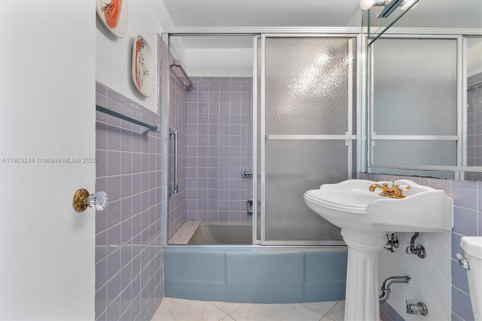 CORAL SEA TOWERS CO-OP - Residential