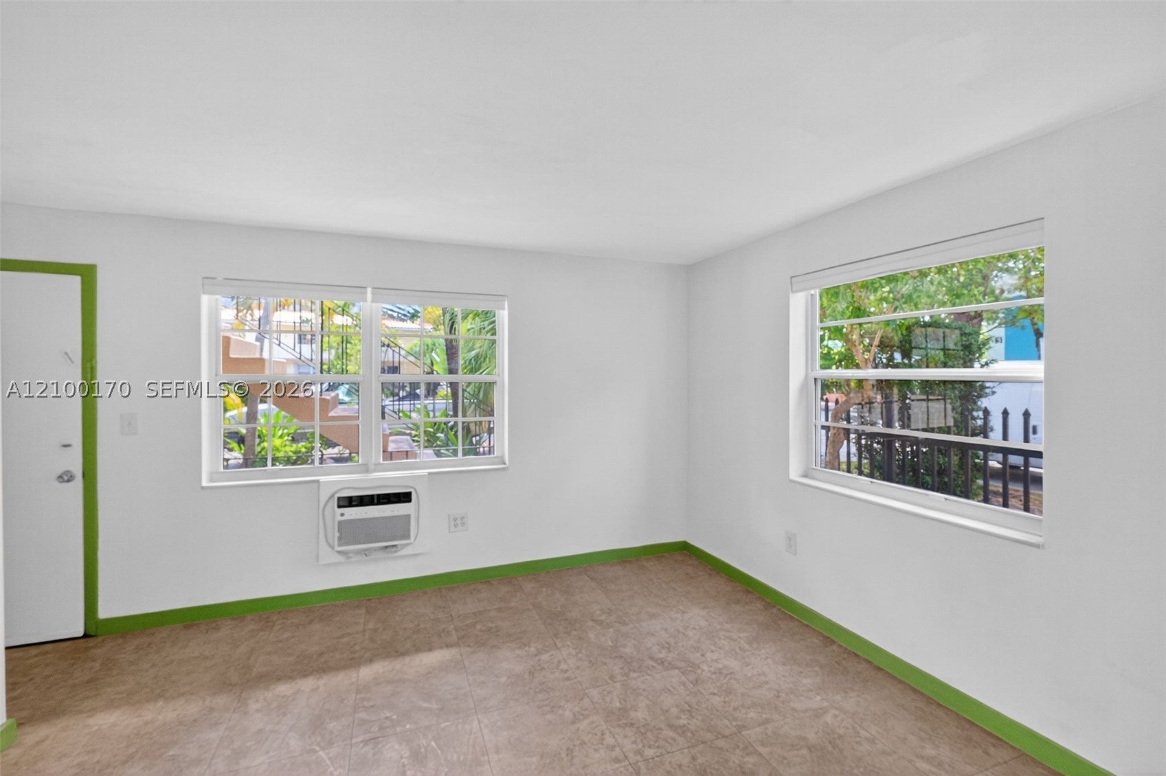 345 Michigan Ave 42
