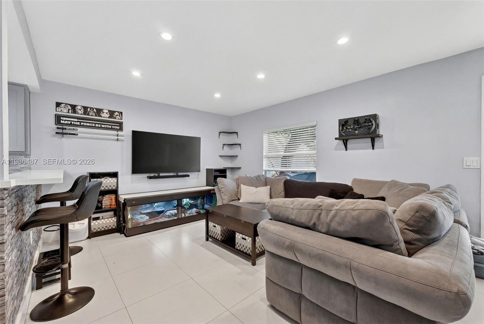 SUNSET PARK TOWN HOUSES - Residential