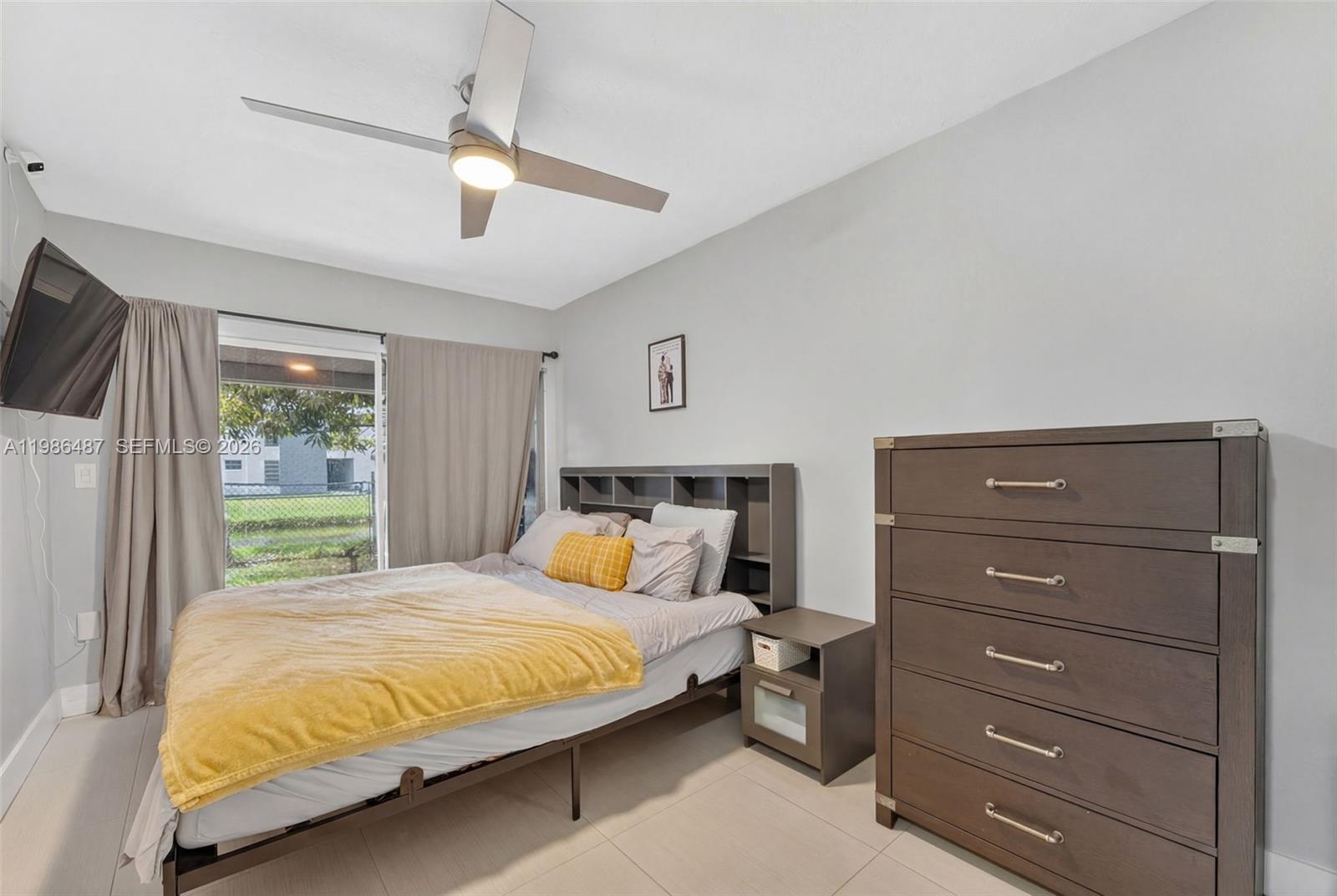 SUNSET PARK TOWN HOUSES - Residential