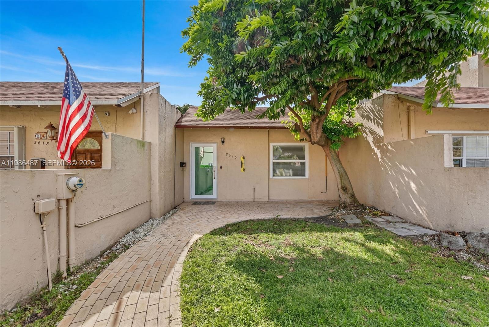 SUNSET PARK TOWN HOUSES - Residential