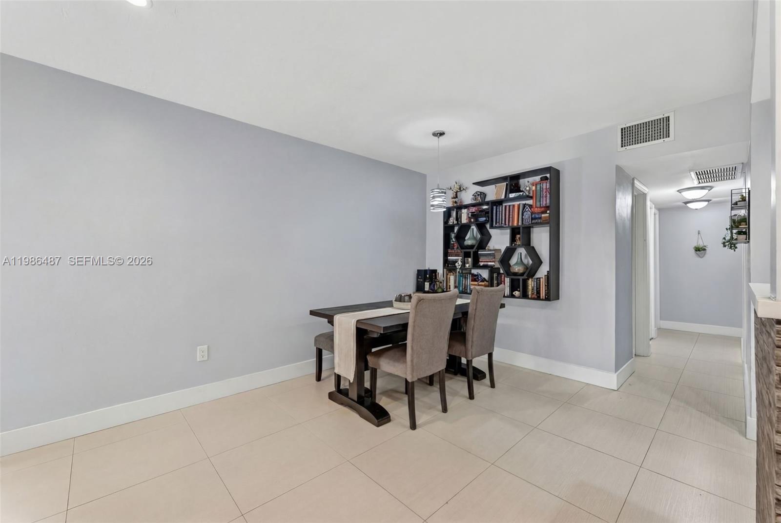 SUNSET PARK TOWN HOUSES - Residential